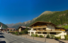 Отель Ferienhaus Austria  Зёльден